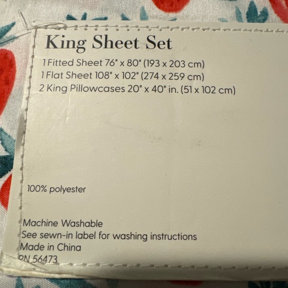 🍓NEW Society Six Strawberry Print King Size Super Soft Sheet Set NIP 4 Piece - Picture 6 of 6
